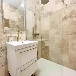 Appartement Le Claridge - 4 Prs - Clim - Balcon - 5 Min Plages *